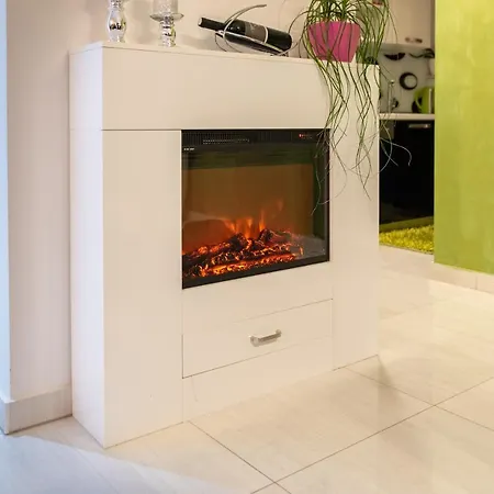 San Tonini Deluxe With Private Heated Swimming Pool Apartment *